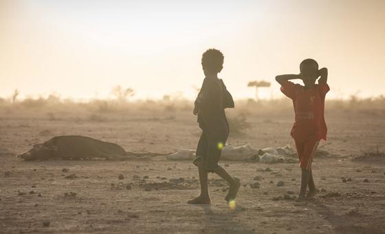 La mitad de los niños del mundo vive bajo múltiples amenazas climáticas